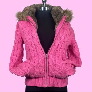 [SOLD] Victoria’s Secret PINK Fur Hood/Lined Sweater